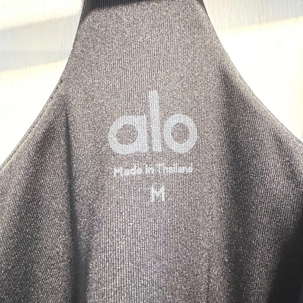Alo Airlift Suit Up Yoga Medium Black Racerback Sports Bra Adjustable Straps - Picture 3 of 6